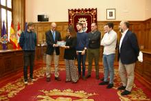 Su alcadesa, Miriam Andrés, ha recibido hoy el Sello de Turismo Familiar de la Federación Española de Familias Numerosas, que acredita a la capital palentina como un lugar recomendado para el público familiar.