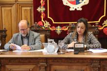 PP, Vox y Vamos Palencia sacan adelante una moción de urgencia en defensa de la Constitución, la igualdad de los españoles y el Estado de Derecho con la abstención del PSOE y el voto en contra de IU-Podemos.