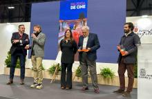 La alcaldesa, Miriam Andrés, acompañada del concejal de Cultura, Turismo y Fiestas, Francisco Fernández, ha presentado en el stand de Castilla y León, en el marco de la Feria Internacional de Turismo de Interior FITUR a Palencia como la 'Ciudad Modernista'. 