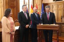 Sampredro estuvo acompañado por los embajadores de Austria y República Eslovaca.