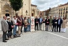 El recurso turístico “Palencia, km 0 del Camino Lebaniego Castellano” consiste en la colocación de una señalética del mismo en la ciudad que tiene por objeto indicar al peregrino el camino a seguir, dándole la seguridad necesaria para no errar en el recorrido.