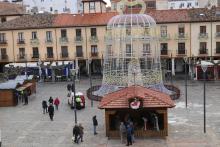 El encendido navideño, que tendrá lugar a las 18:30 horas, contará con la actuación de la Escuela de Danza Smile y fuegos artificiales.