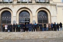 La regidora, en nombre de la Corporación, ha manifestado ante los medios de comunicación el "dolor y la empatía" de la ciudad con los familiares de las víctimas.