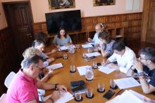 Los servicios técnicos y jurídicos del Ayuntamiento elaborarán la documentación necesaria para la tramitación de un nuevo expediente.