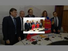Imagen Ayuntamiento, Diputación y Real Federación Española de Balonmano suscriben el convenio de colaboración que permitirá traer a las selecciones absolutas masculina y femenina a Palencia por primera vez en la historia