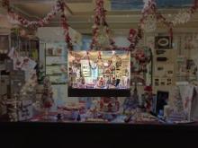 Imagen El escaparate de 'La Casa Dulce' se ha alzado con el primer premio del tradicional concurso navideño dotado con 500 euros