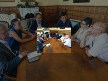 Imagen La presidenta de la Asociación de Vecinos de Pan y Guindas conoció de primera mano el objetivo que el Ayuntamiento busca con la modificación puntual del PGOU en su barrio