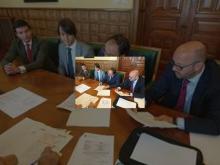 Imagen El Alcalde suscribe un préstamo por valor de 2.830.000 euros que permitirá financiar parte del Plan de Inversiones 2017