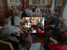 Imagen El Alcalde muestra a la Asociación de Vecinos del Cristo el apoyo del Ayuntamiento en su litigio por las canalizaciones del gas