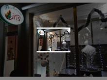 Imagen Floristería Iris se alza con el premio otorgado por el público en el Concurso de Escaparates Navideños 2016