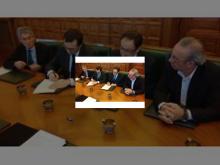 Imagen ​El Ayuntamiento​ se ahorra 73.000 euros al traspasar a Caixabank los 646.000 euros del préstamo que mantenía con CEISS