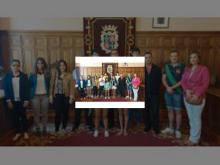 Imagen El Alcalde recibió a los Corresponsales Juveniles del año 2014 para reconocer y agradecer su labor