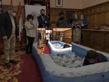 Imagen María Teresa Álvarez, María Rosario Vian y Laura Cantera, agraciadas con los tres premios del sorteo 'Un día entre 10.000 euros'