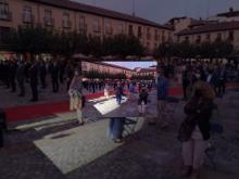 Imagen El Ayuntamiento ha querido rendir homenaje a las víctimas de la pandemia y reconocer la labor de los trabajadores esenciales  en el acto inicial del programa ‘Palencia Querida’
