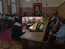 Imagen Los 32 nuevos agentes de la Policía Local que acudirán el próximo lunes a la Escuela Nacional de Policía de Ávila han tomado hoy posesión como funcionarios en prácticas