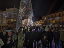 Imagen Los más de 200 motivos luminosos de Navidad instalados por el Ayuntamiento supondrán un gasto energético de tan sólo 100 euros al día