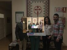 Imagen Ecovidrio dona 500 euros a la AECC de Palencia gracias a los 1.280 kilogramos de envases reciclados por los bares de la Feria de Día durante las Fiestas de San Antolín 2019